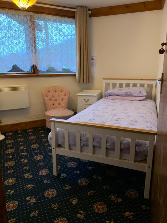 Bed and Breakfast Hafan Y Coed - Haven Of Trees Abercraf Екстер'єр фото
